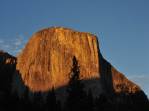 A primeira visão do imponente El Capitán, a montanha mais conhecida do Yosemite National Park, na Califórnia, nos Estados Unidos